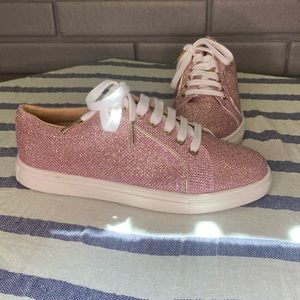 BADGLEY MISCHKA SPARKLE SNEAKERS- BRAND NEW✨